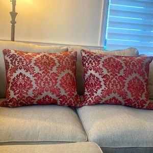 Beautiful pillows 22 by 18
